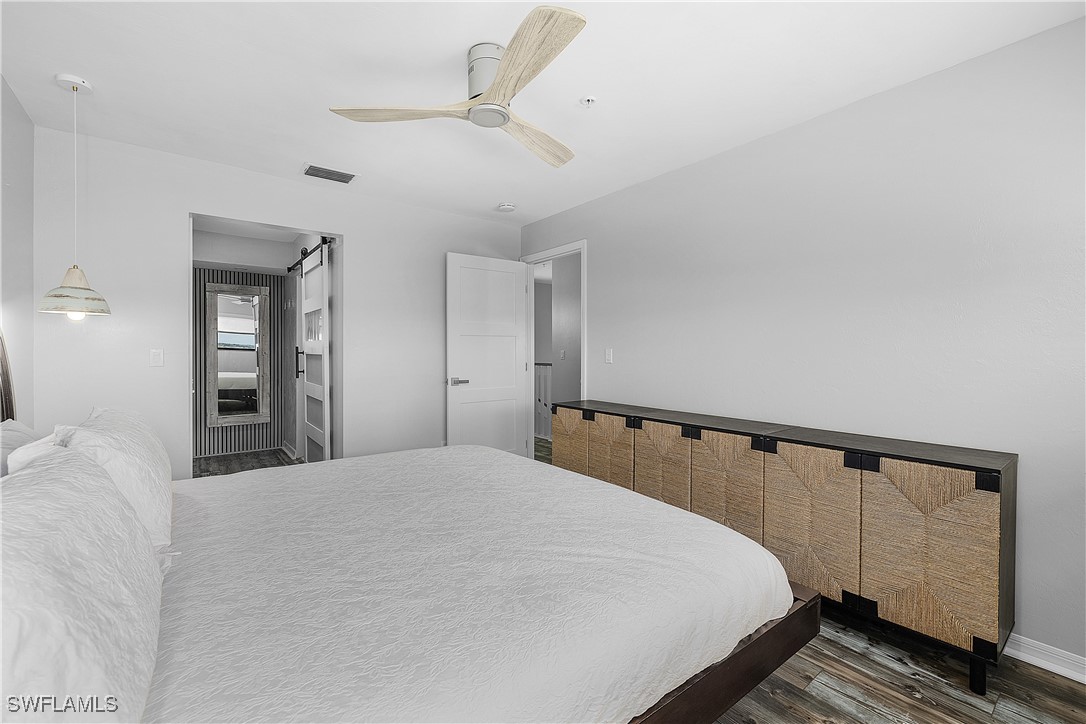 5351 Blue Crab CIR 5