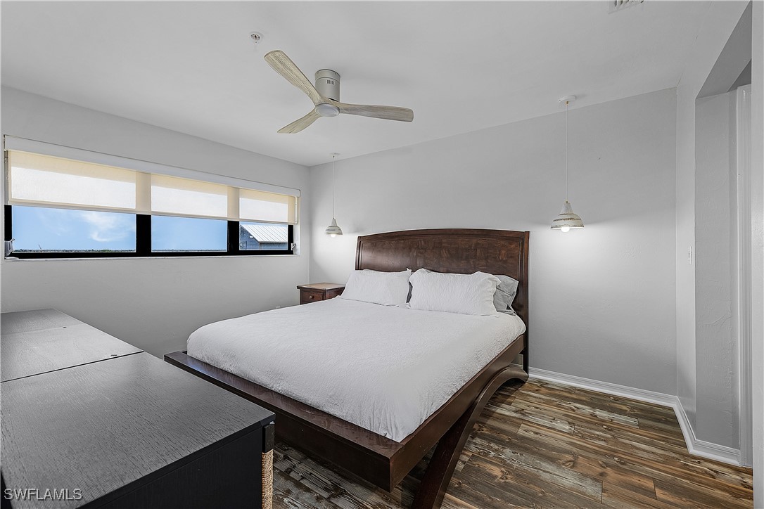 5351 Blue Crab CIR 5