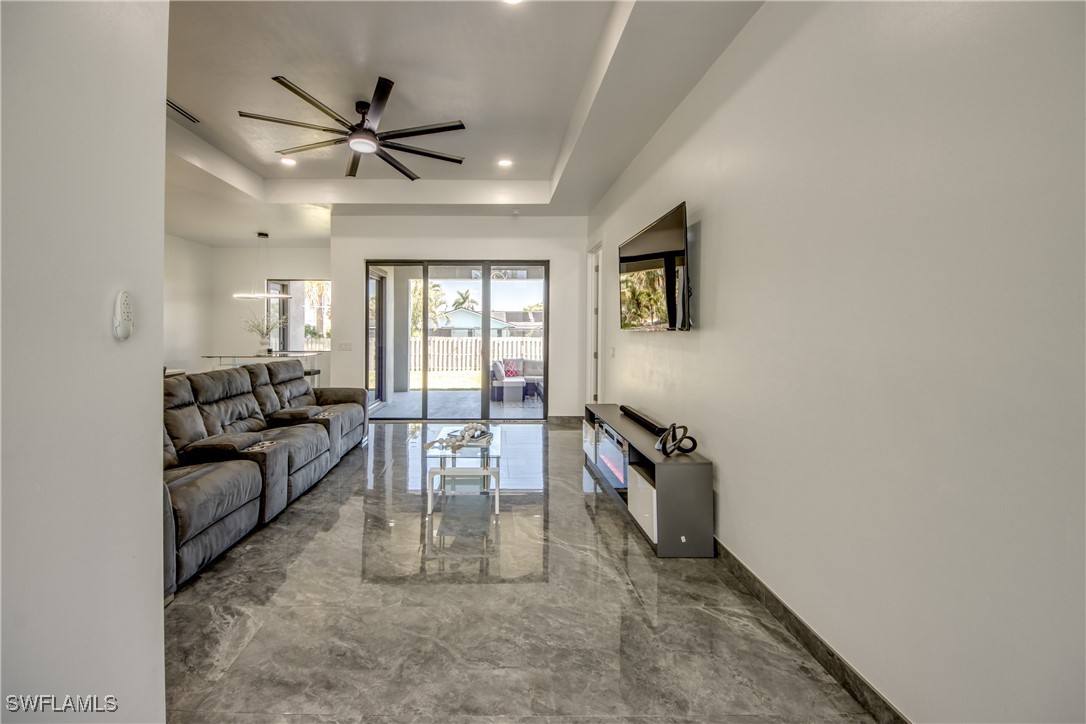 2121 Coral Point DR
