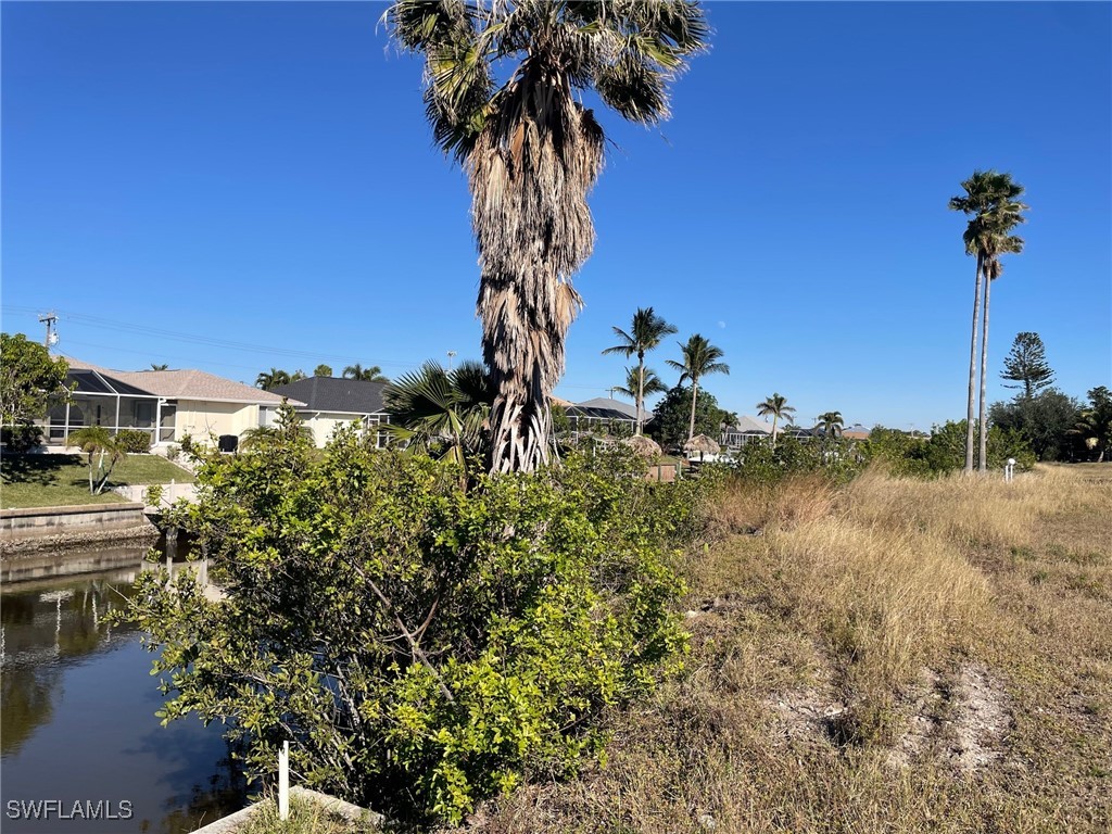 909 SW 40th TER