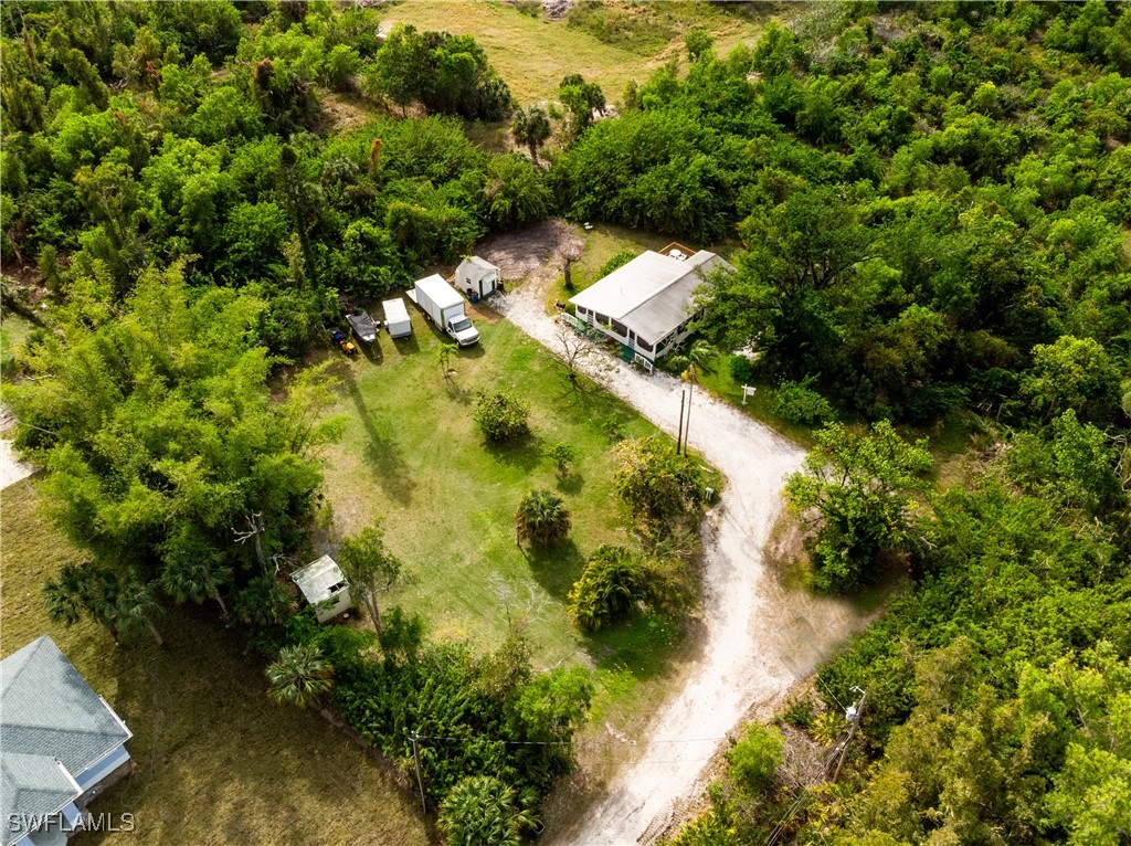 6253 Valeria RD