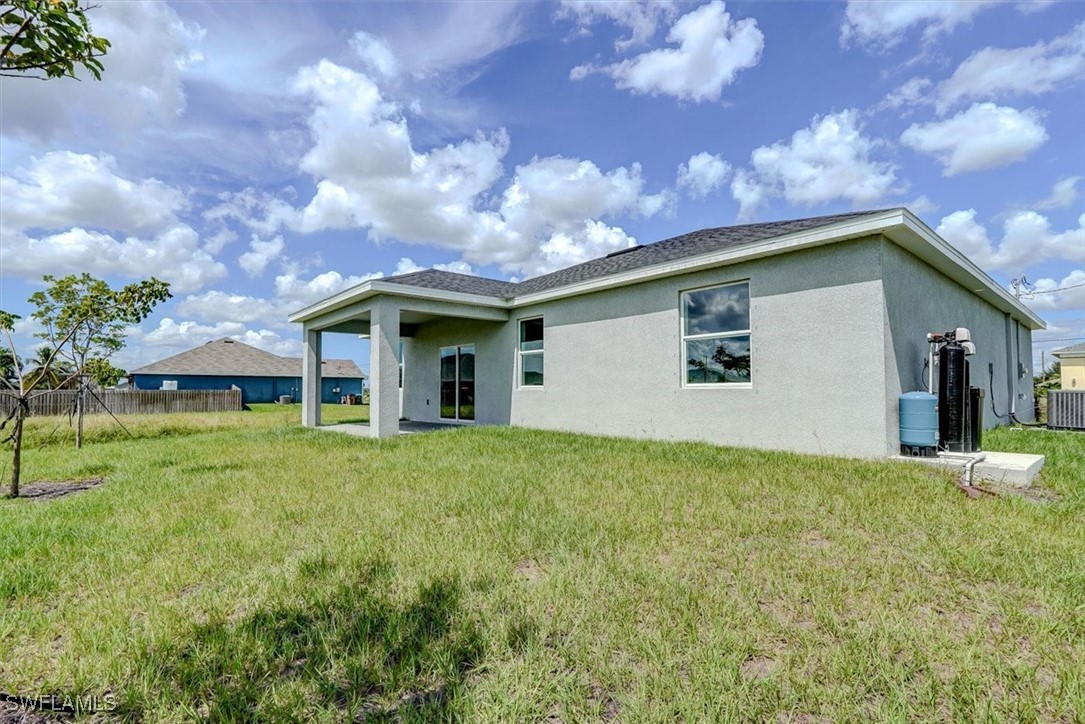 2216 NW 6th ST