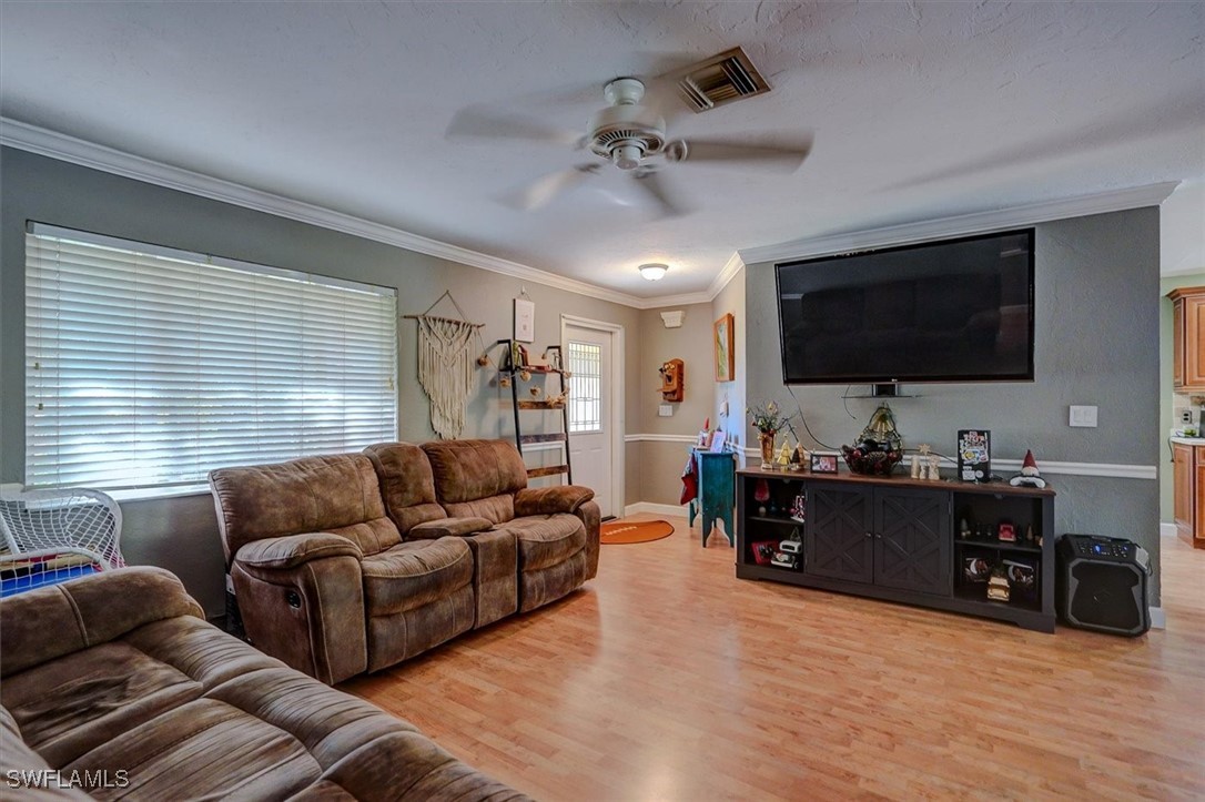6962 Pickadilly CT