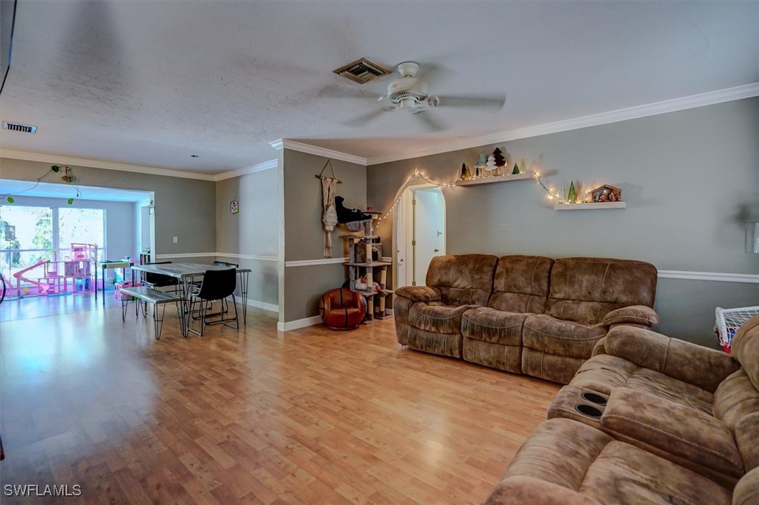 6962 Pickadilly CT