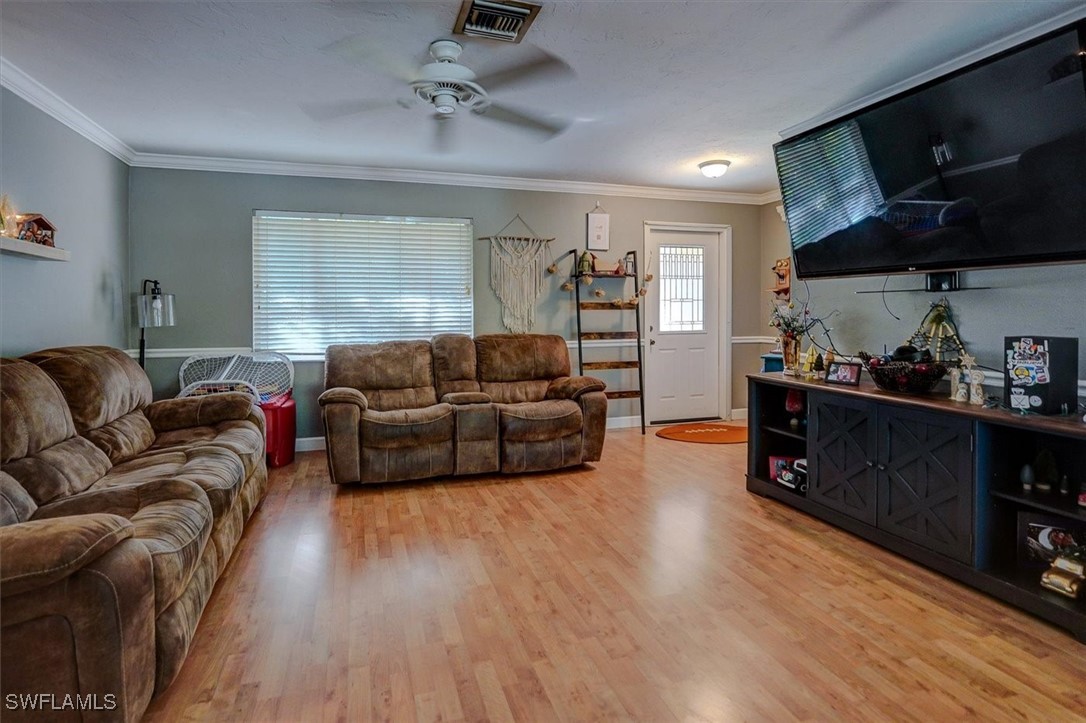 6962 Pickadilly CT