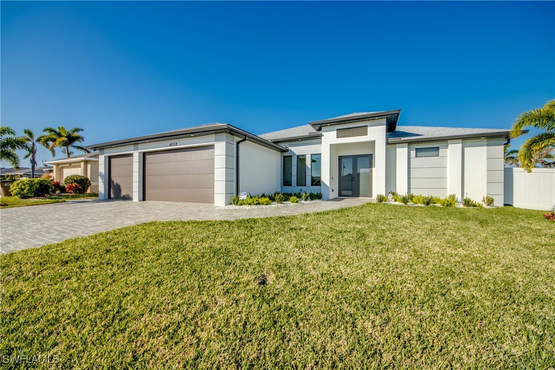 4222 SW 14th PL