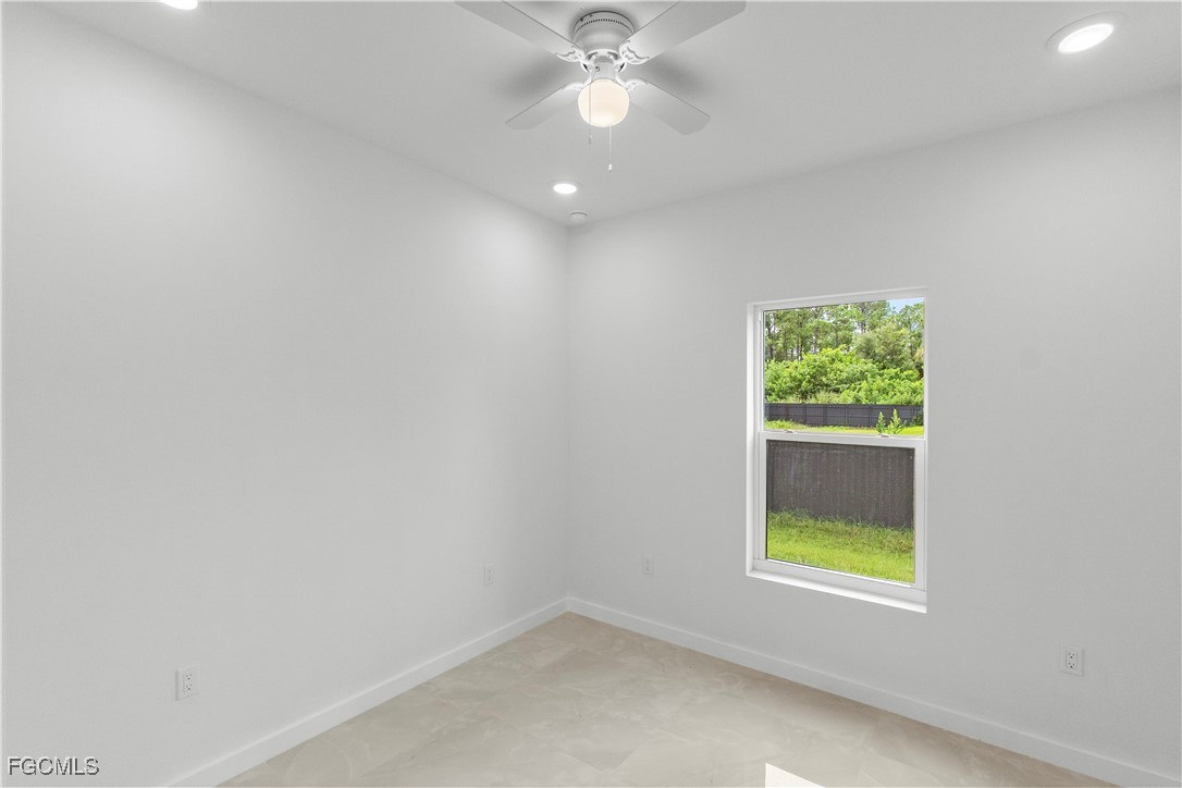 307 W 9th ST
