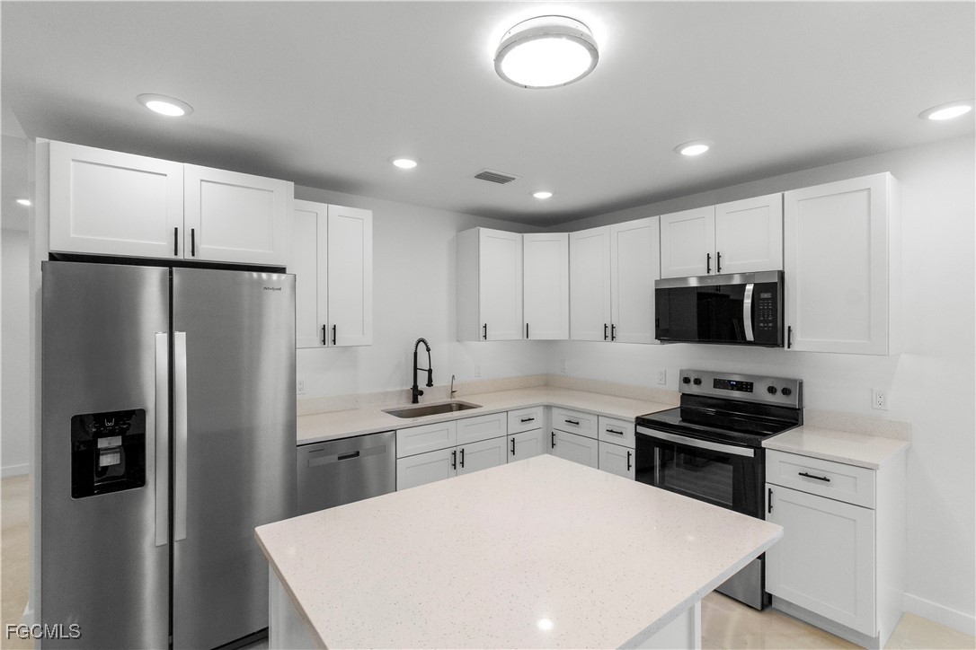 307 W 9th ST