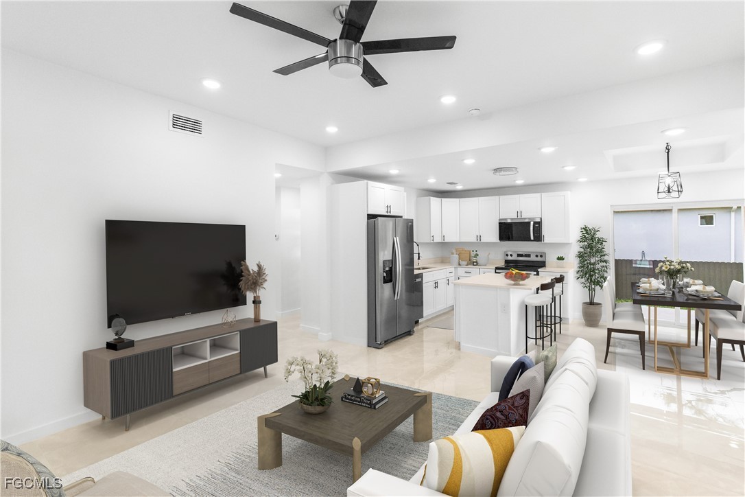 307 W 9th ST