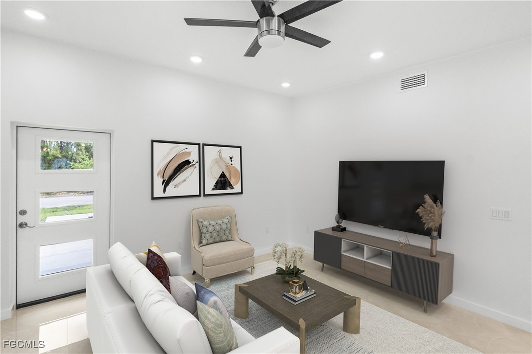 307 W 9th ST