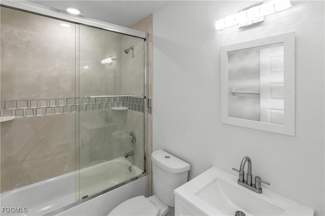 307 W 9th ST
