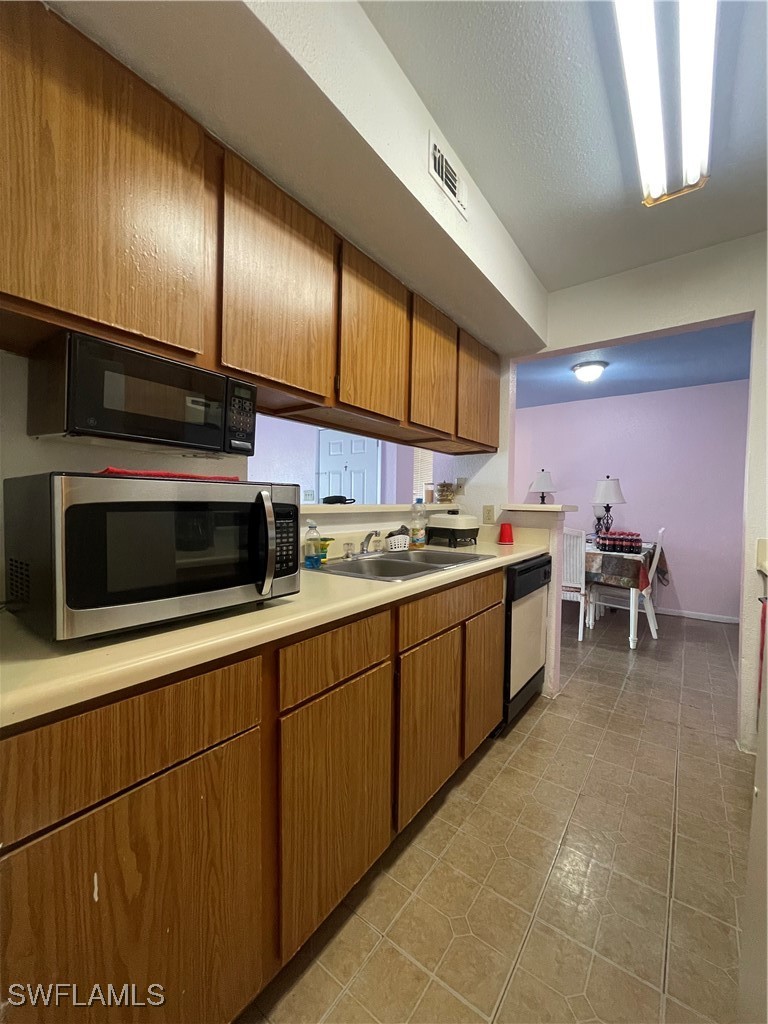 2935 Winkler AVE 1105