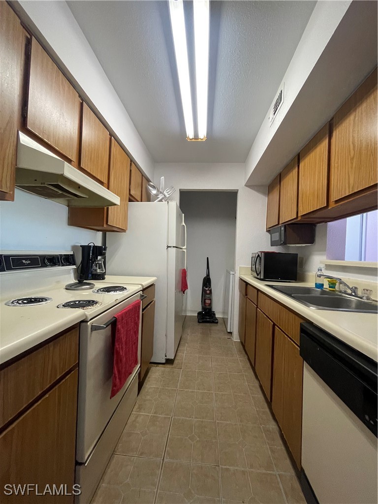 2935 Winkler AVE 1105
