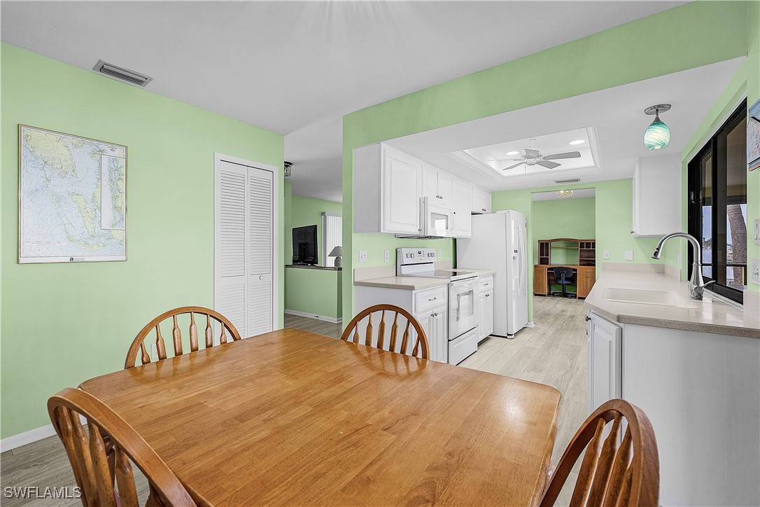 2705 Sanibel
