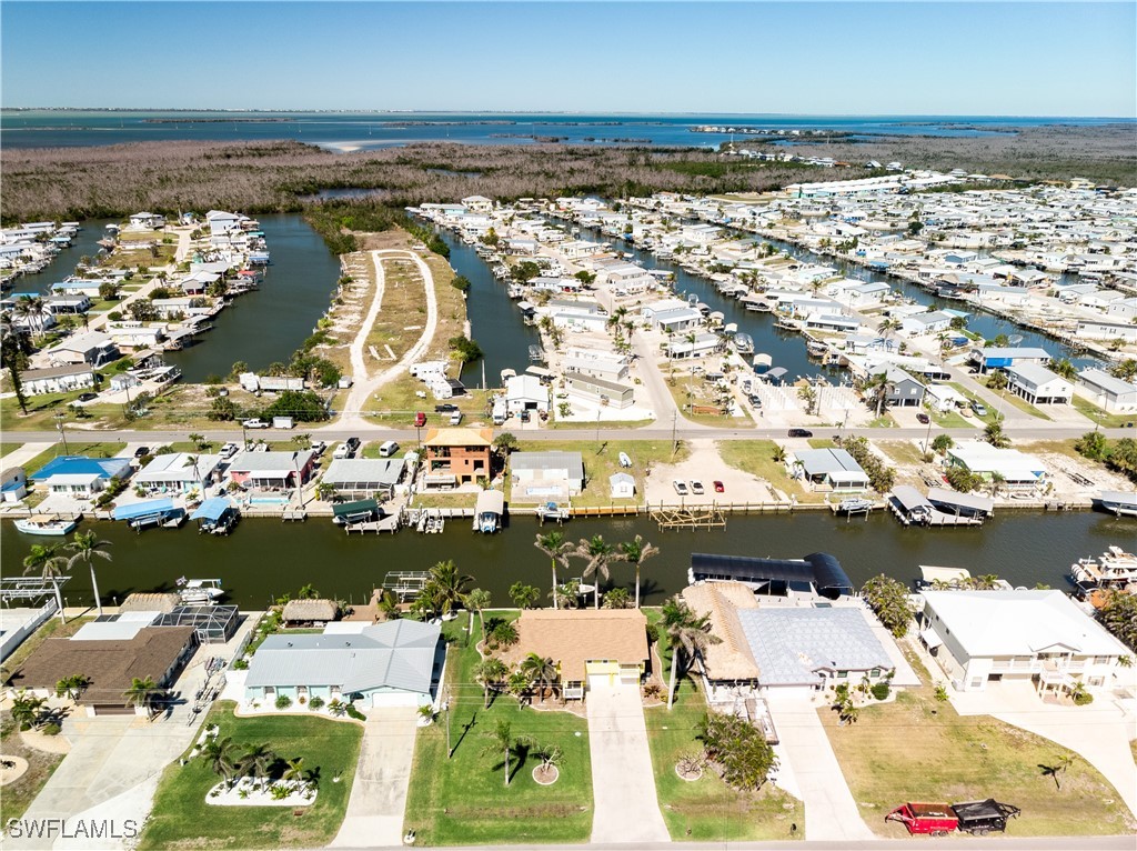 2705 Sanibel
