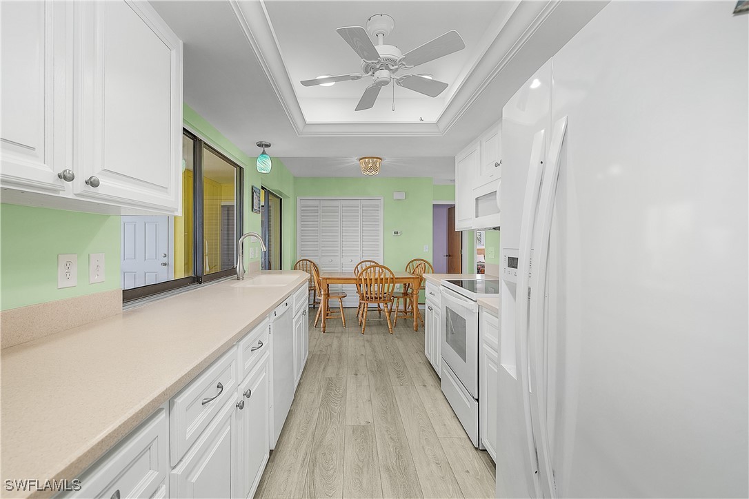 2705 Sanibel