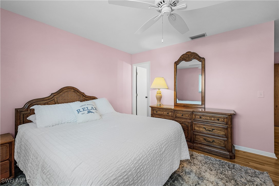 2705 Sanibel