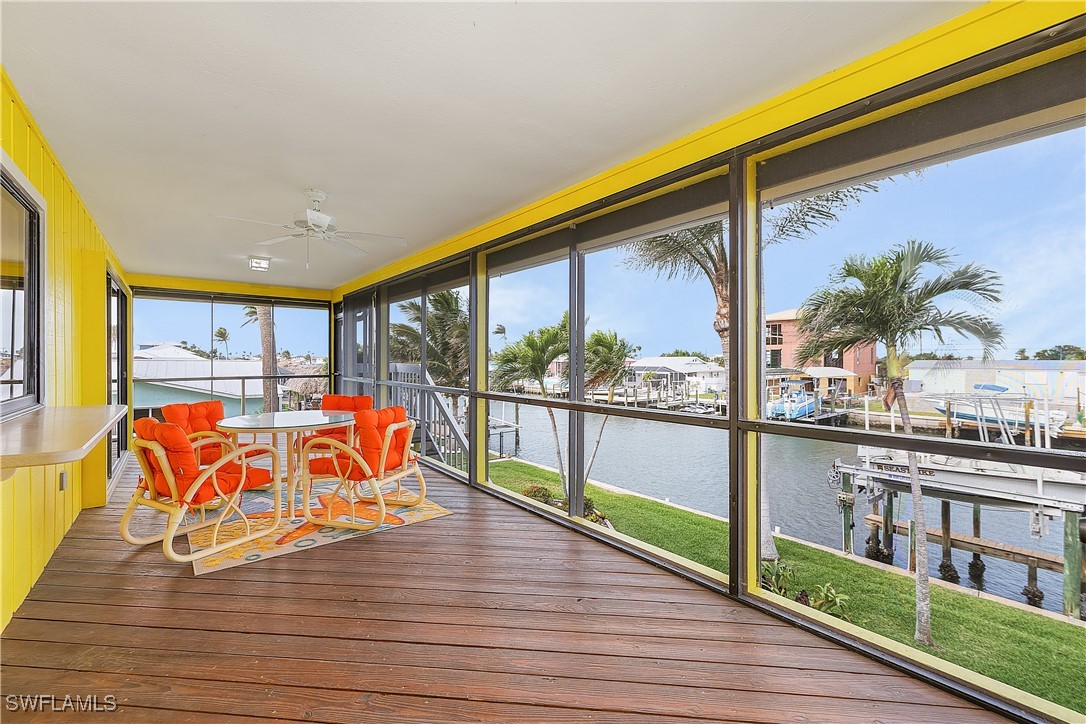 2705 Sanibel