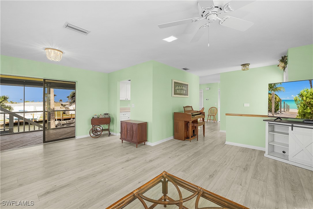 2705 Sanibel