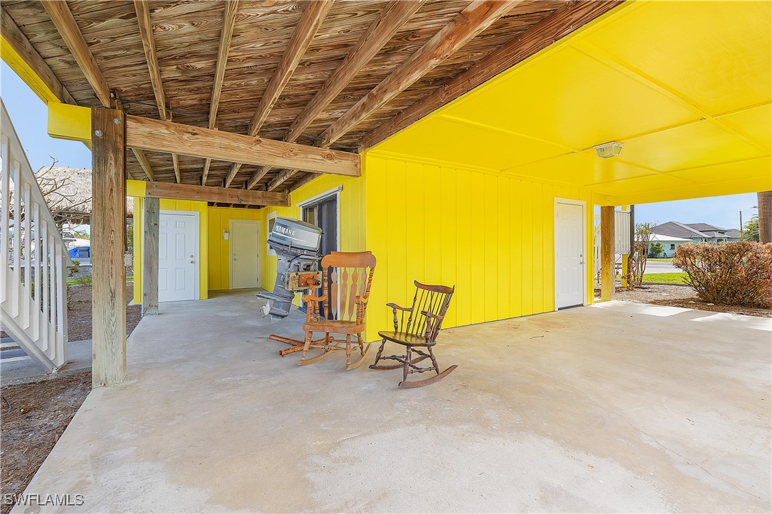 2705 Sanibel
