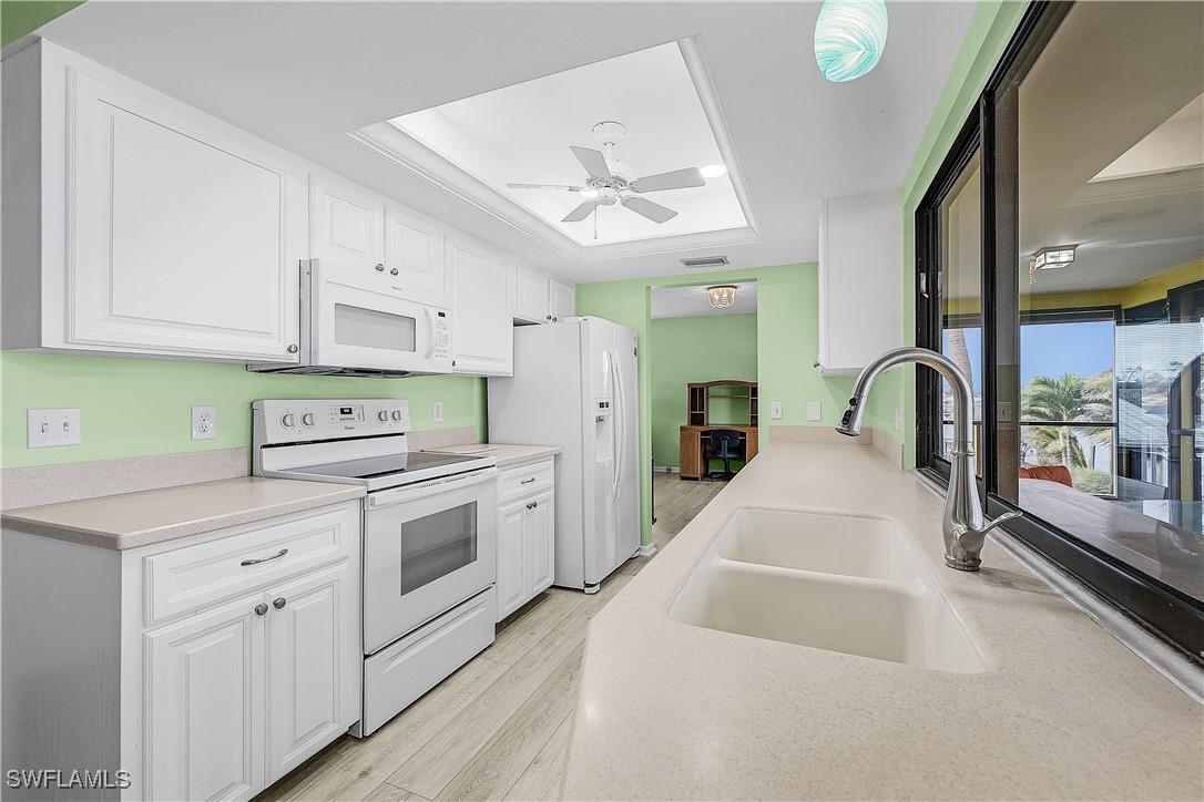 2705 Sanibel