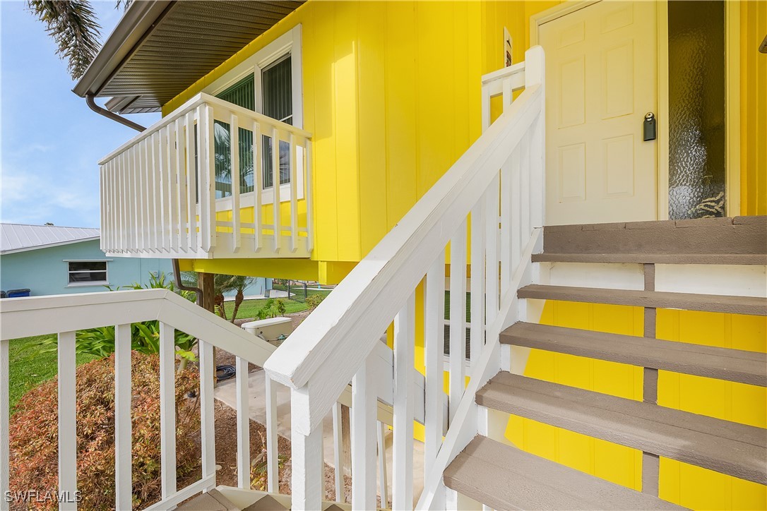2705 Sanibel