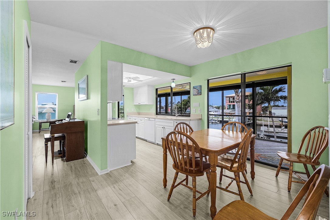 2705 Sanibel