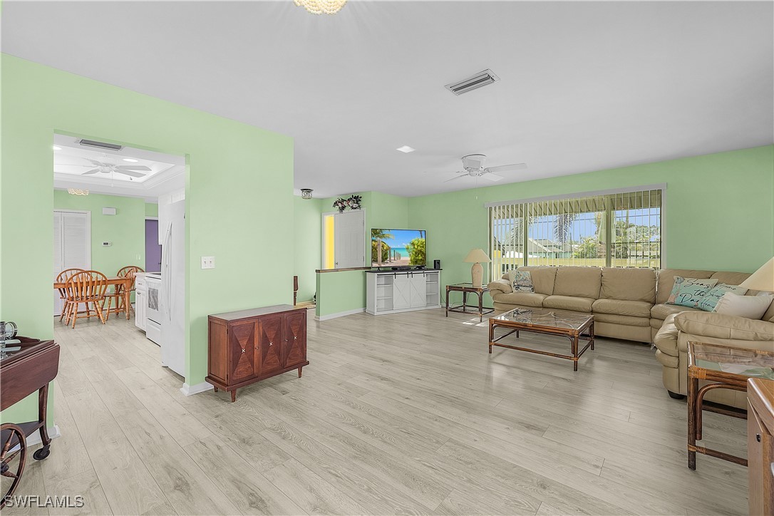 2705 Sanibel