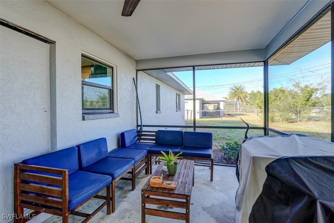 305 SE 14th TER