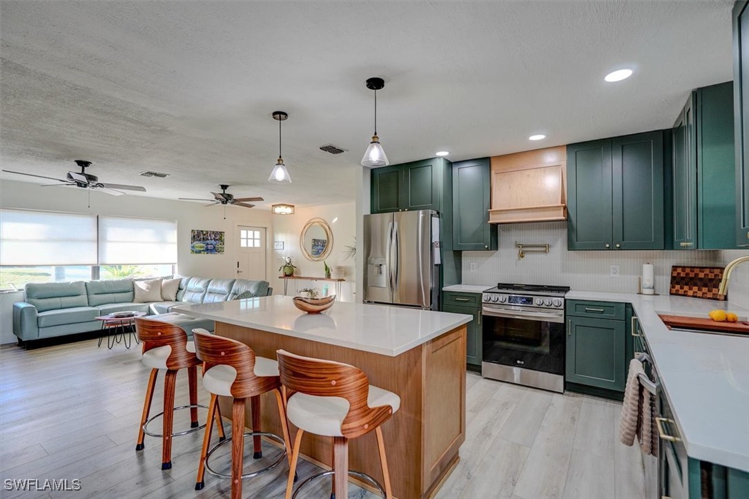 305 SE 14th TER