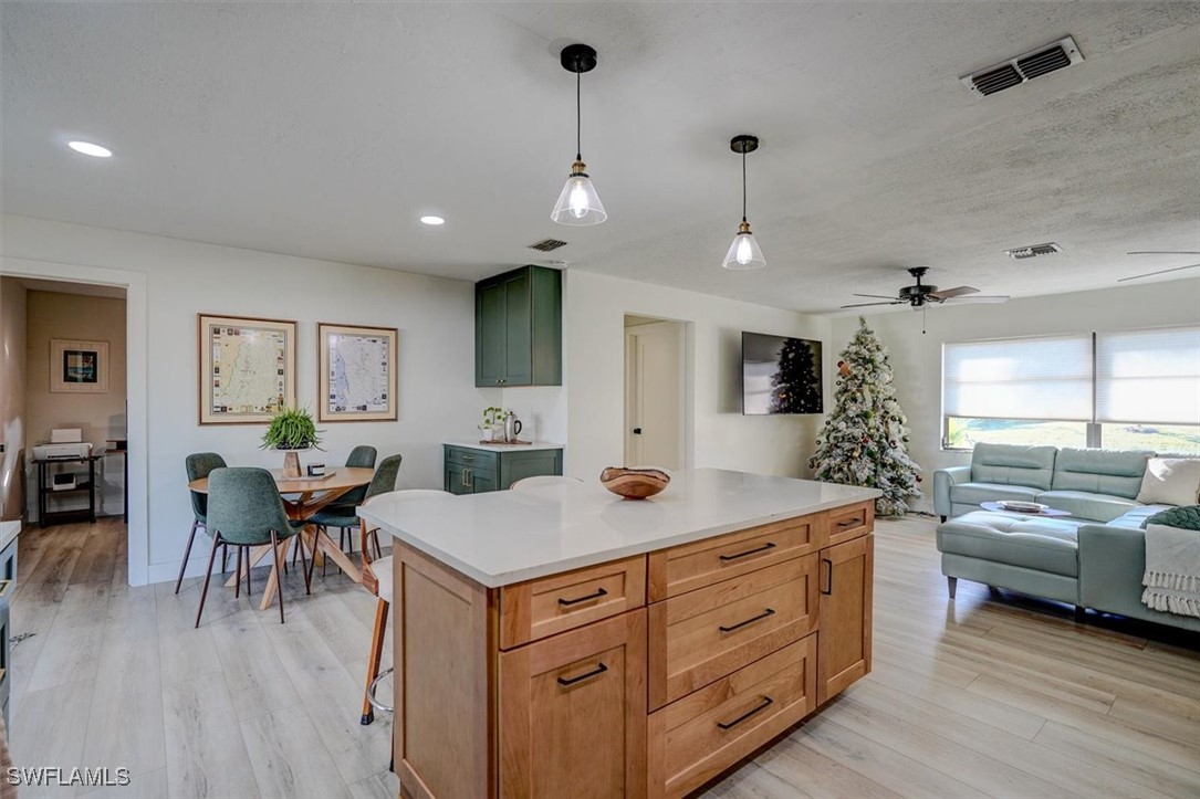 305 SE 14th TER