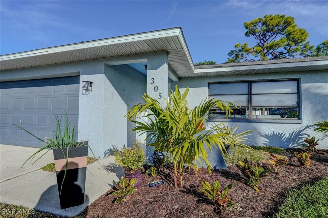 305 SE 14th TER