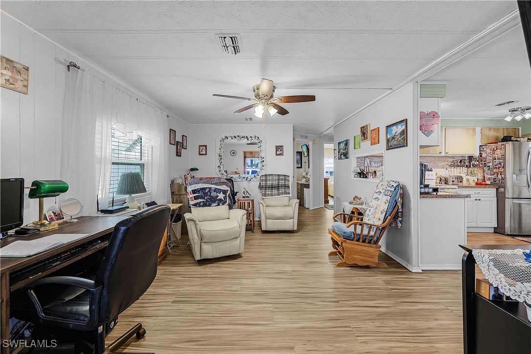 4931 Gulfgate LN