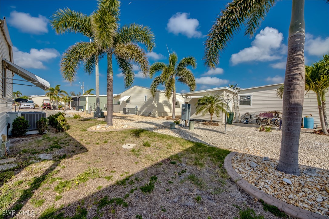 4974 Porky LN
