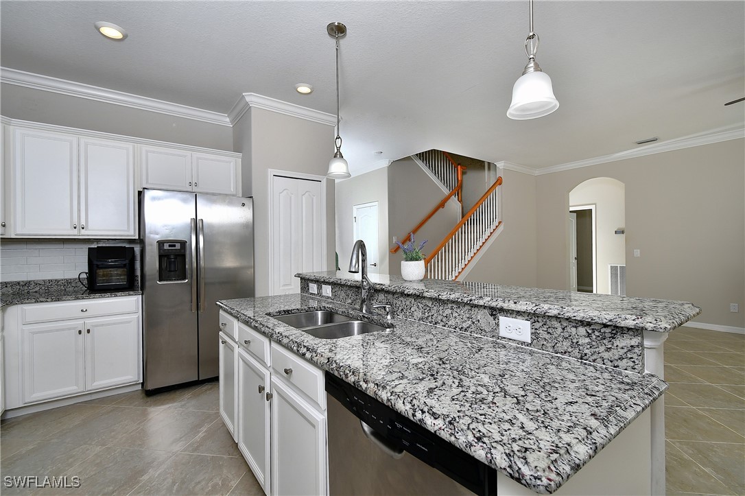 4363 Bismark WAY