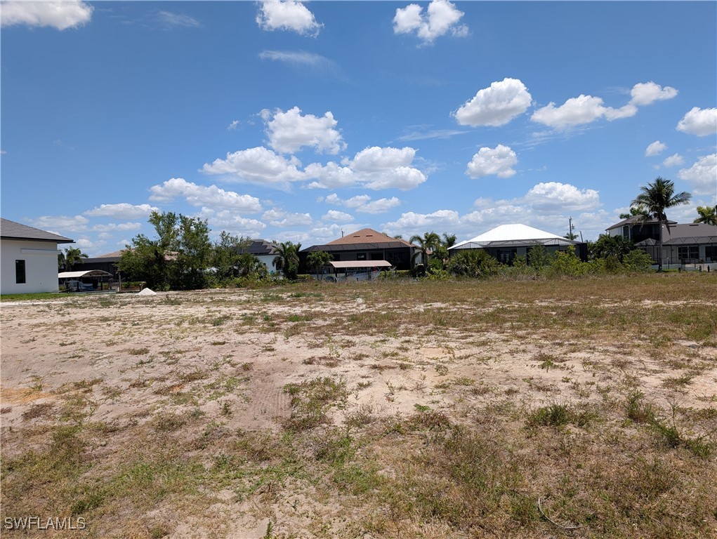 15 NW 39th AVE