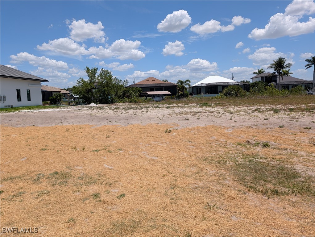 15 NW 39th AVE