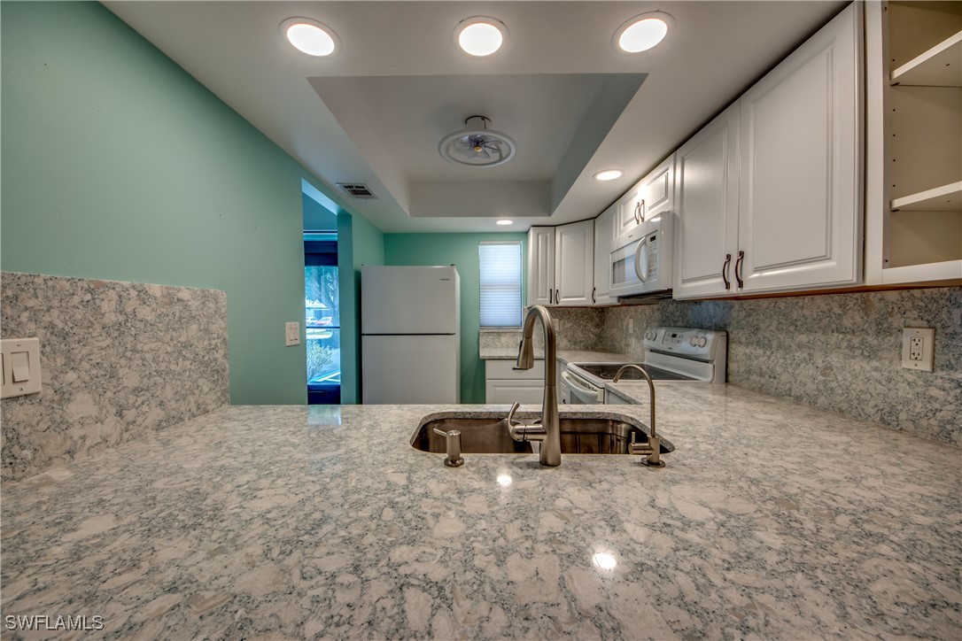 3914 SW 8th CT 103