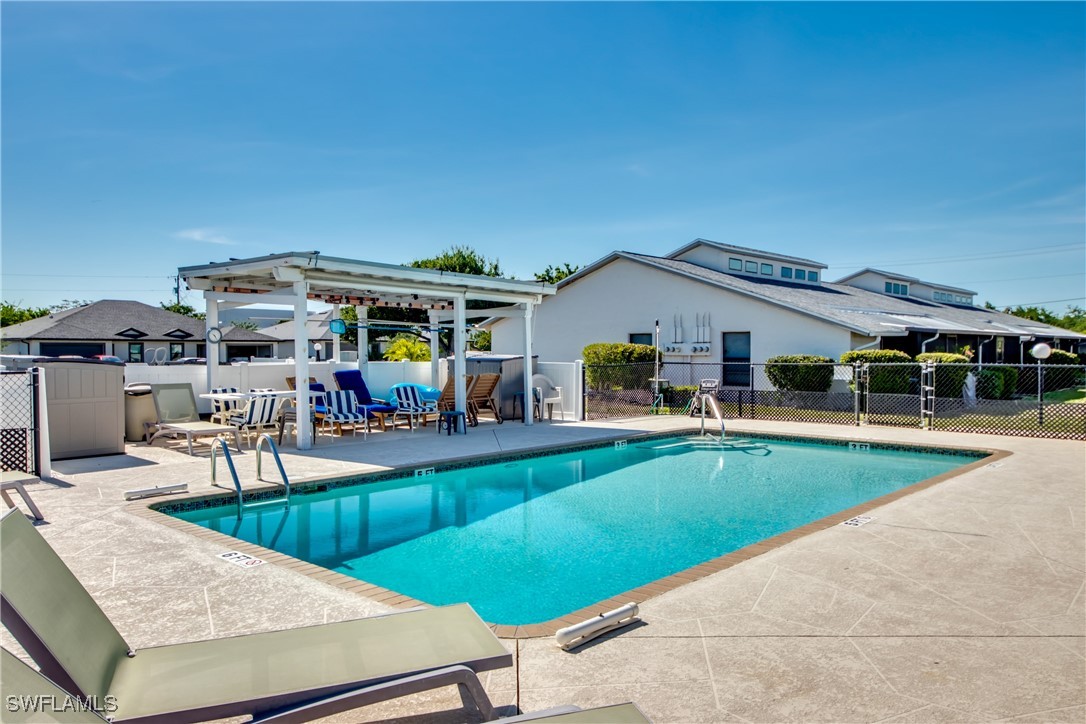 3914 SW 8th CT 103