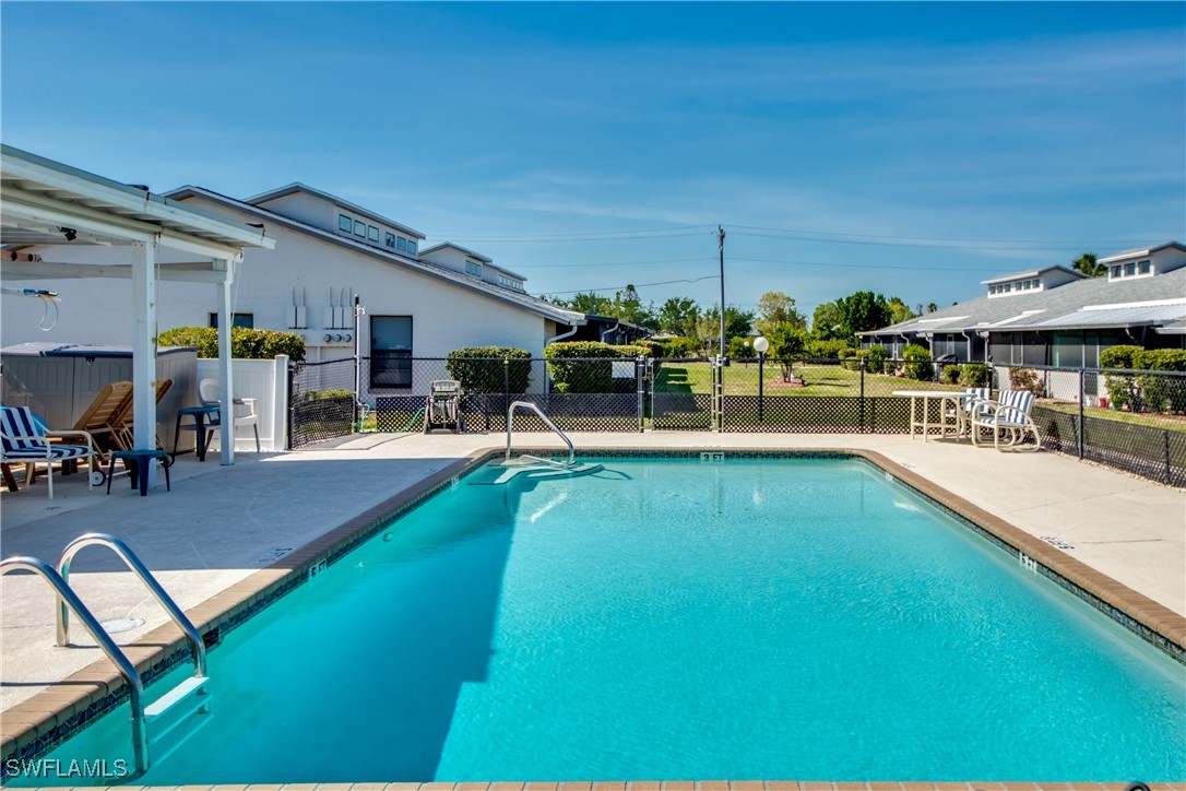 3914 SW 8th CT 103