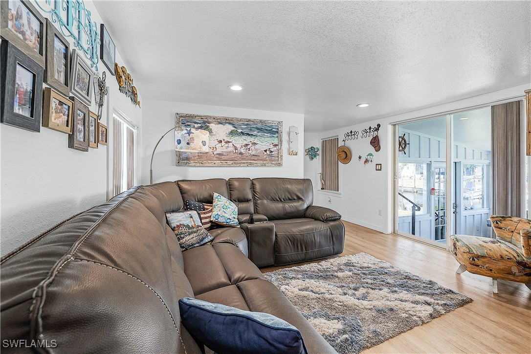 5012 Sandpiper DR