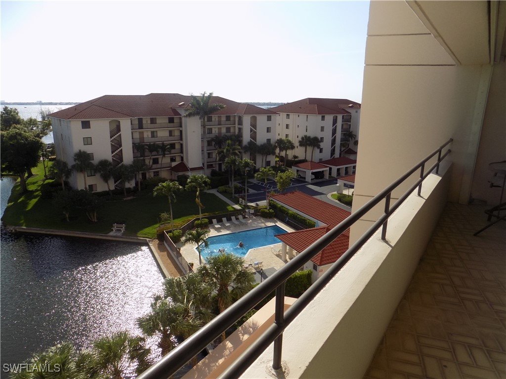 5260 S Landings DR 608