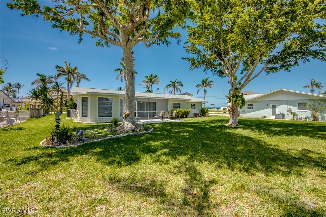 1031 Dolphin DR
