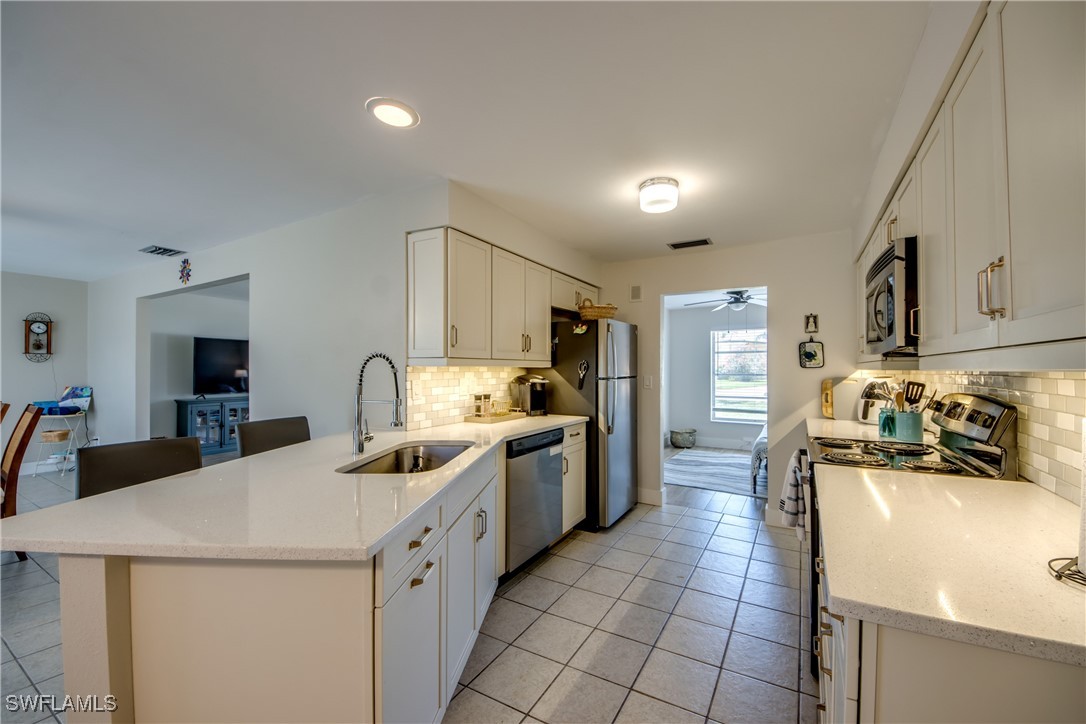 1031 Dolphin DR