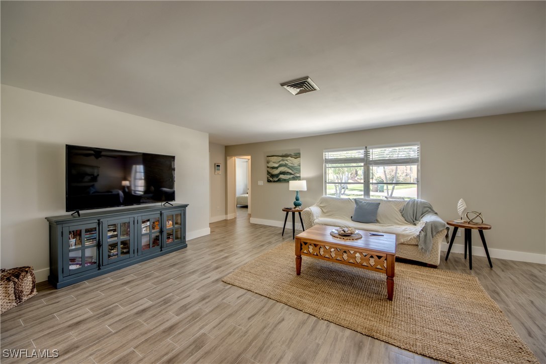 1031 Dolphin DR