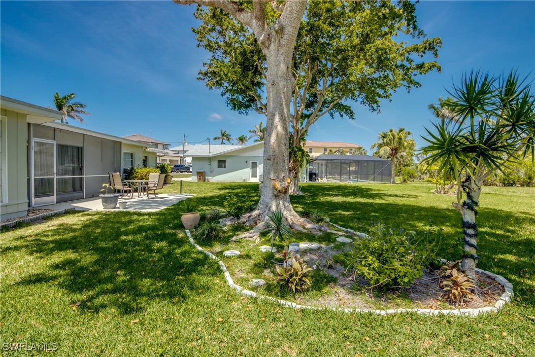 1031 Dolphin DR