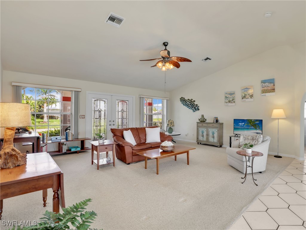 4620 SW 17th AVE