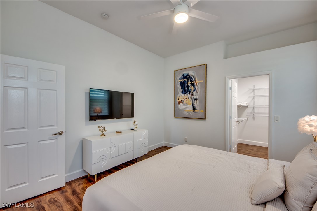2703 SW 43rd TER
