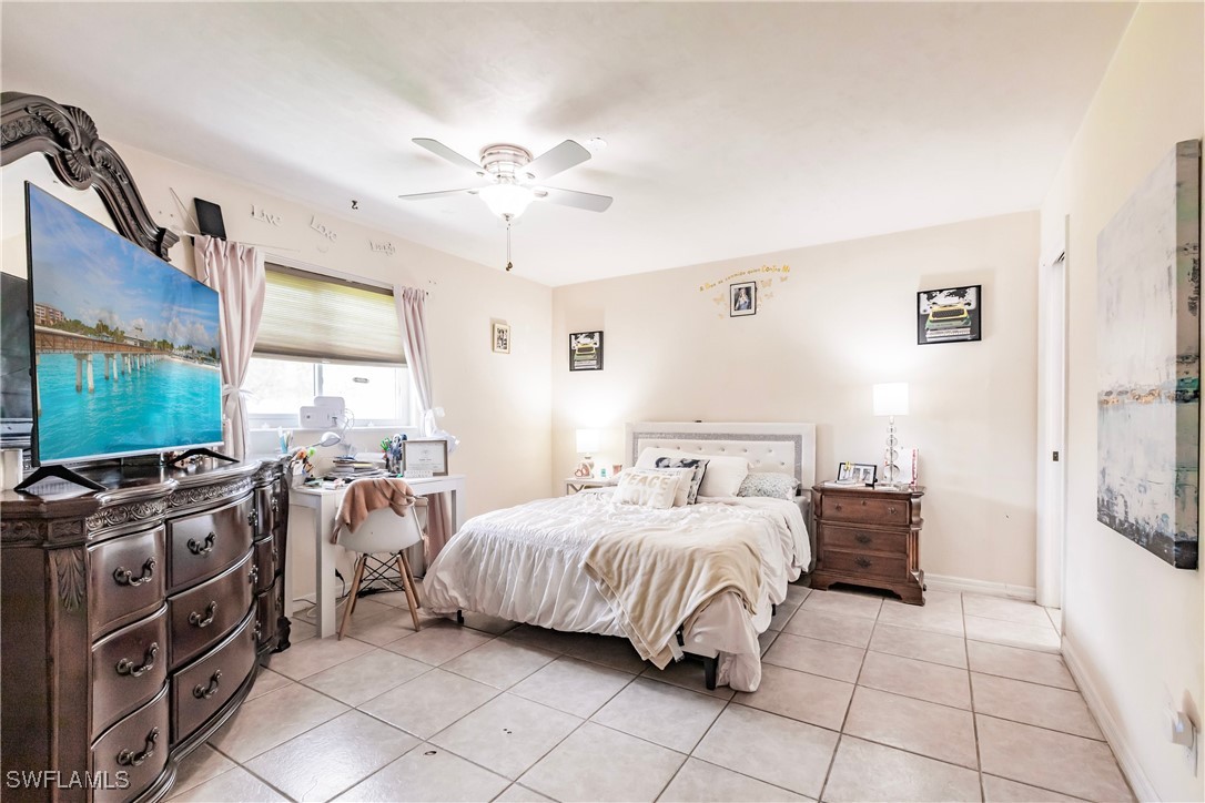 1902 SE 15th PL