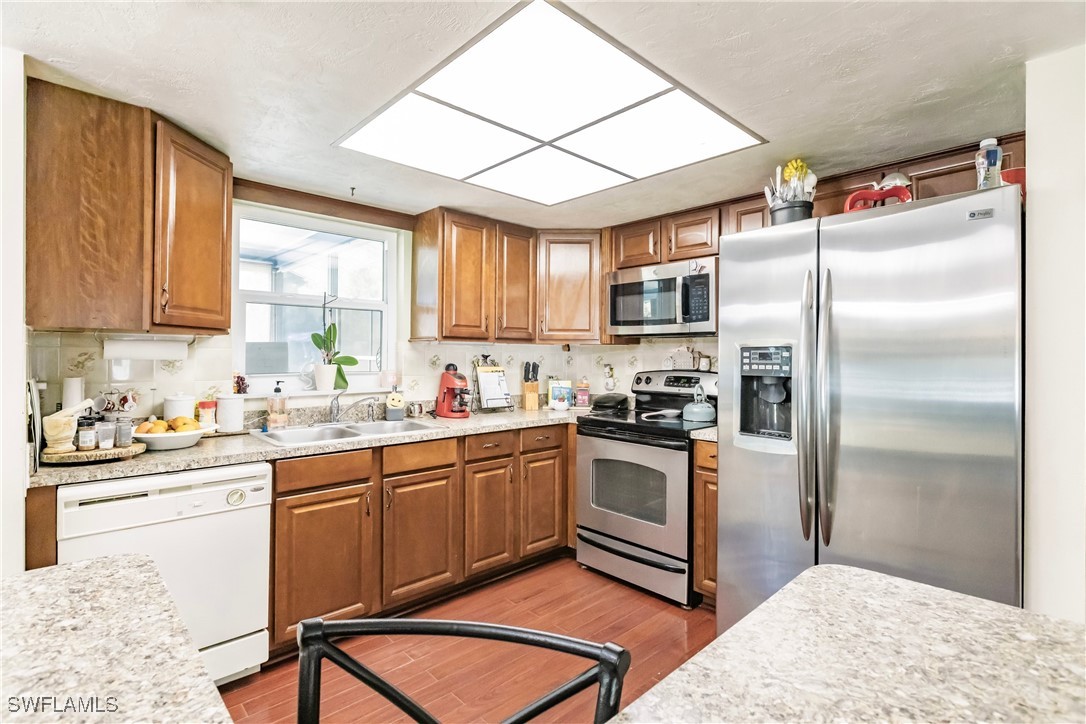 1902 SE 15th PL